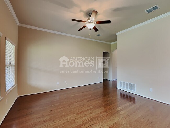 Building Photo - 251 Callaghan Drive