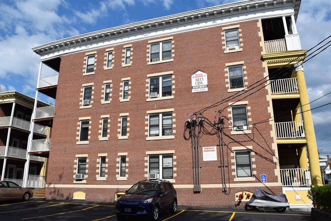Building Photo - 610 Union St