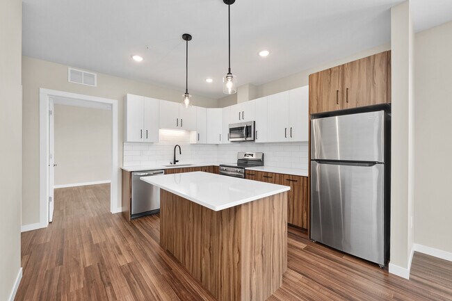 2 Bedroom 2B-2 Model Unit - Cannery Square