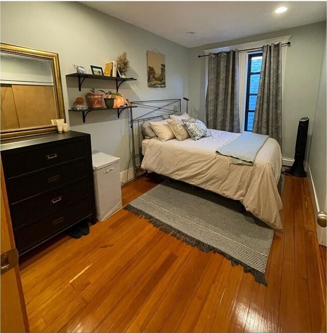 Foto del edificio - 1672 Beacon St