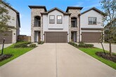 Primary Photo - 2011 Olivos St