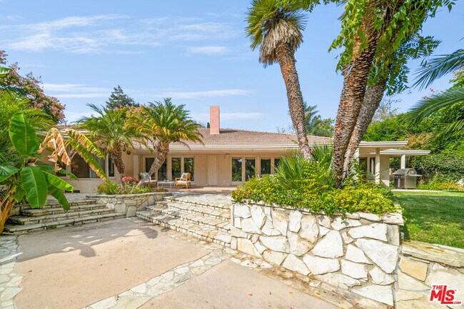 Building Photo - 1220 Corsica Dr