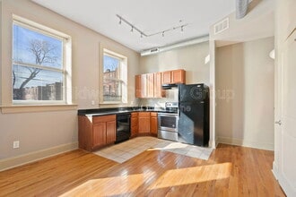 Building Photo - 4244 Chouteau Ave