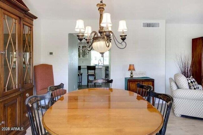 Foto del edificio - 13034 N 82nd St