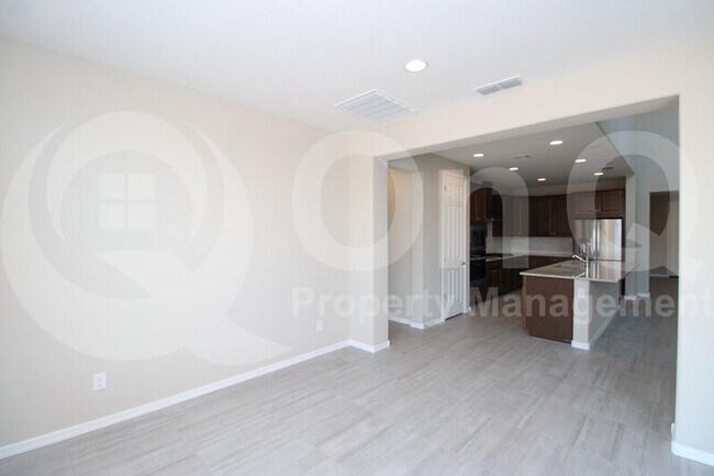 Building Photo - 7040 W Winston Dr