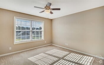 Building Photo - 601 Bristol Way