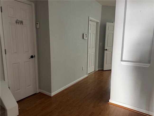 Building Photo - 469 Grayson Way