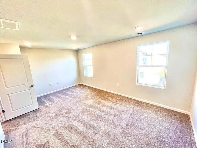 Foto del edificio - 412 Odham Ln