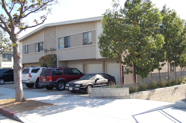 Building Photo - Bay Cities Apartments