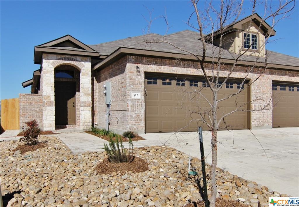 712 Creekside Cir, New Braunfels, TX 78130 Townhome Rentals in New