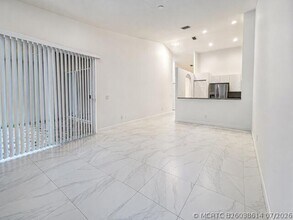 Building Photo - 2480 S Coral Trace Cir