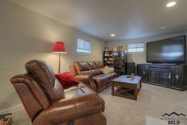 Foto del edificio - 4912 W Hill Rd