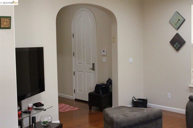 Foto del edificio - 3438 Browntail Way
