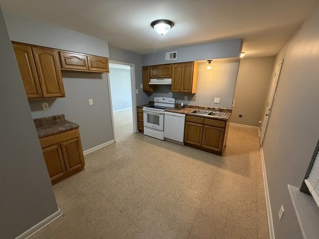 Building Photo - 5440 Flowering Peach Dr