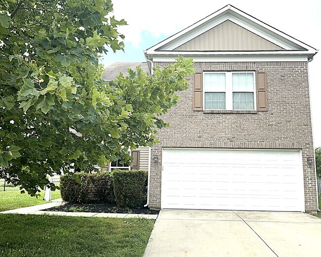 Building Photo - 1127 Fiesta Dr