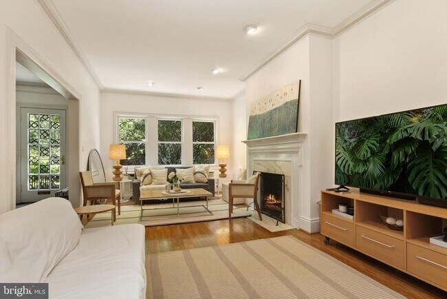 Foto del edificio - 2023 Belmont Rd NW