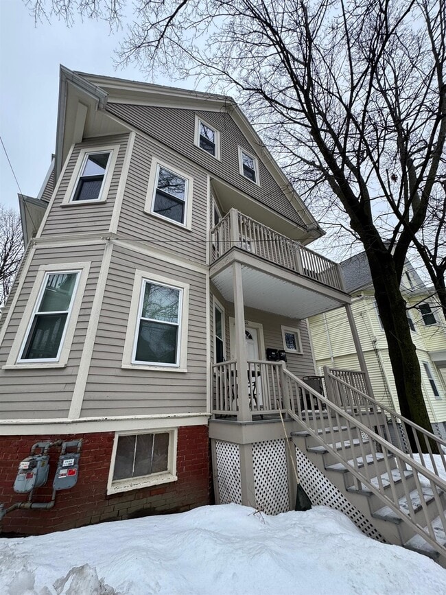 Foto del edificio - 22 Spencer Ave