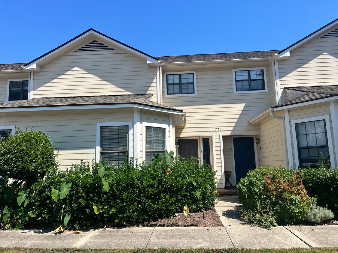 Foto principal - 1731 41st St