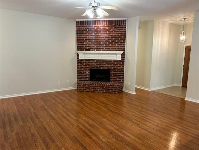 Foto del edificio - 301 Roy Rogers Ln