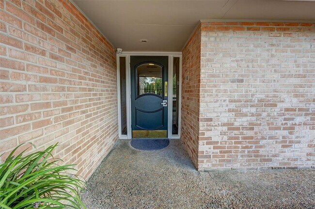 Building Photo - 642 S Ripple Creek Dr