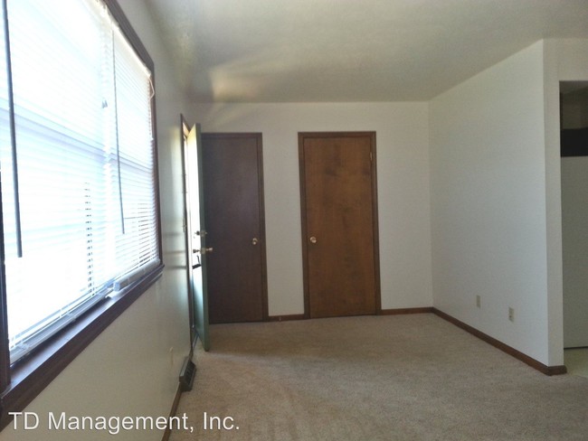 Building Photo - 622 E Harrison St
