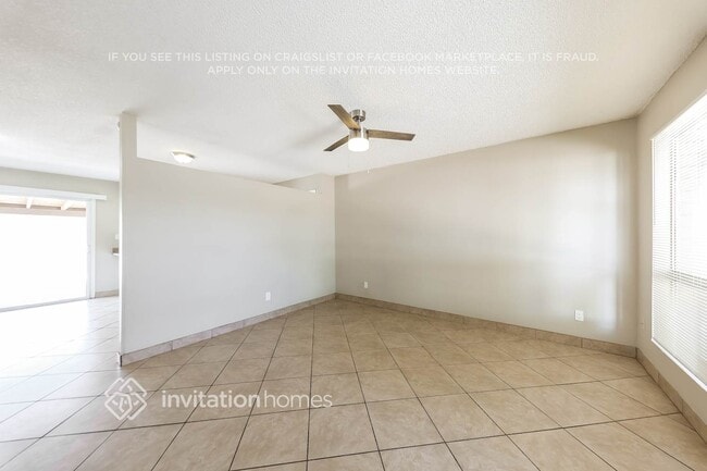 Building Photo - 18401 N 17th Ave