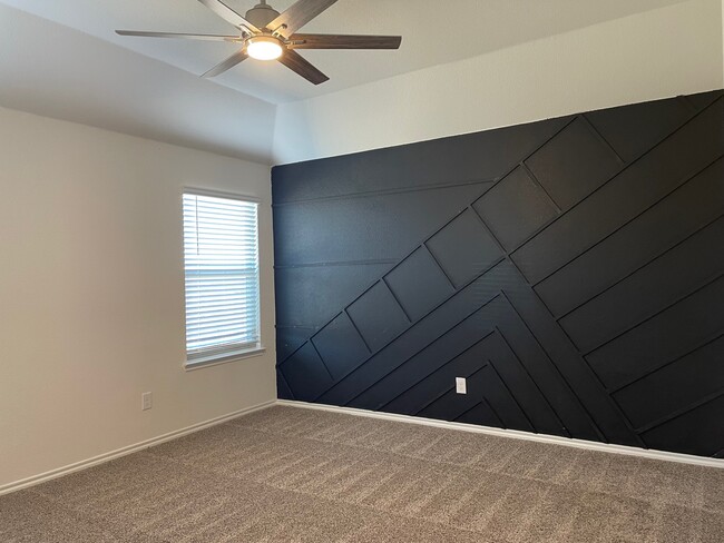 Master Bedroom - 507 Farmhouse Ln