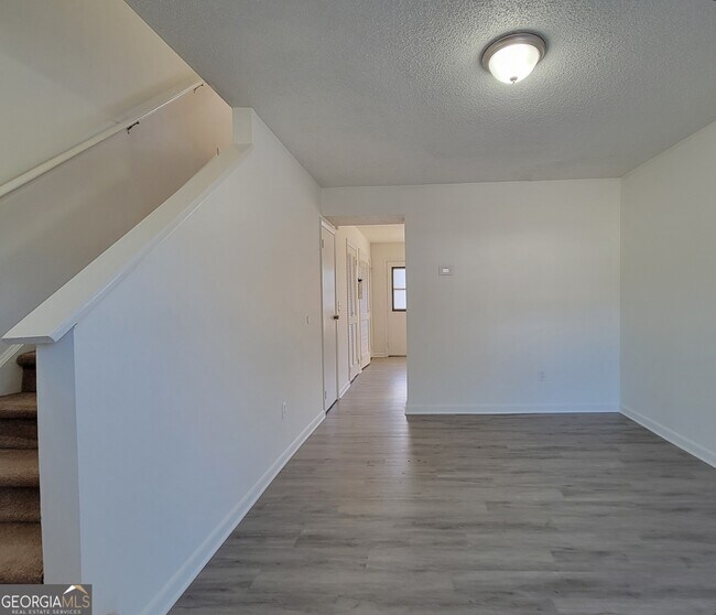 Foto del edificio - 4570 Hwy 53