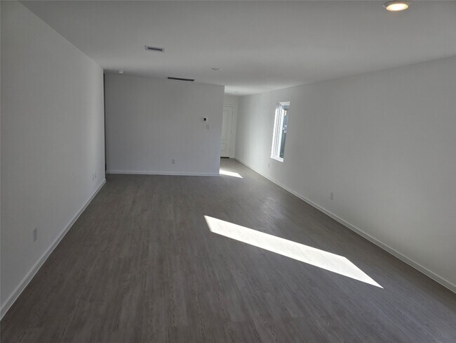 Building Photo - 21531 Willow River Canyon Ln