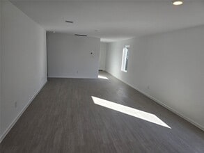 Building Photo - 21531 Willow River Canyon Ln