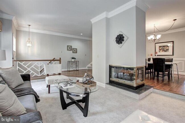 Building Photo - 2902 Oakton Crest Pl