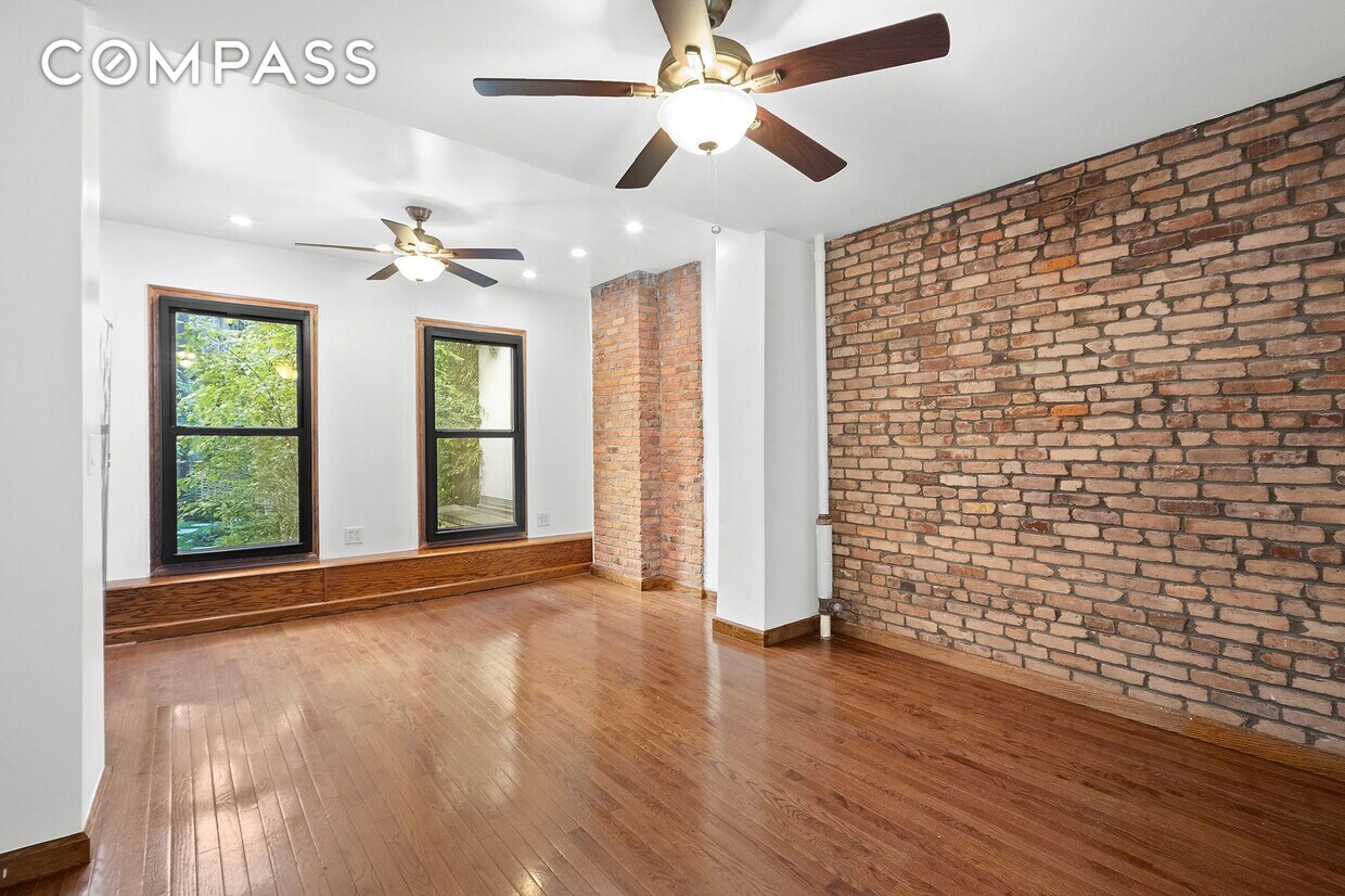143 Perry St Unit 2, New York, NY 10014 Room for Rent in New York, NY