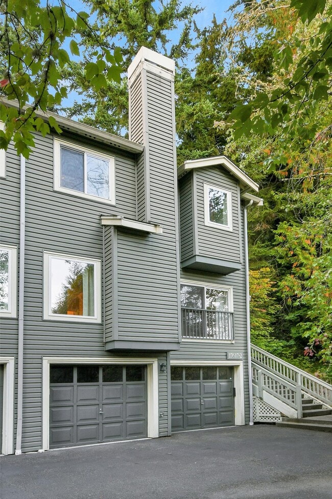 Building Photo - 17617 NE 92nd Ct
