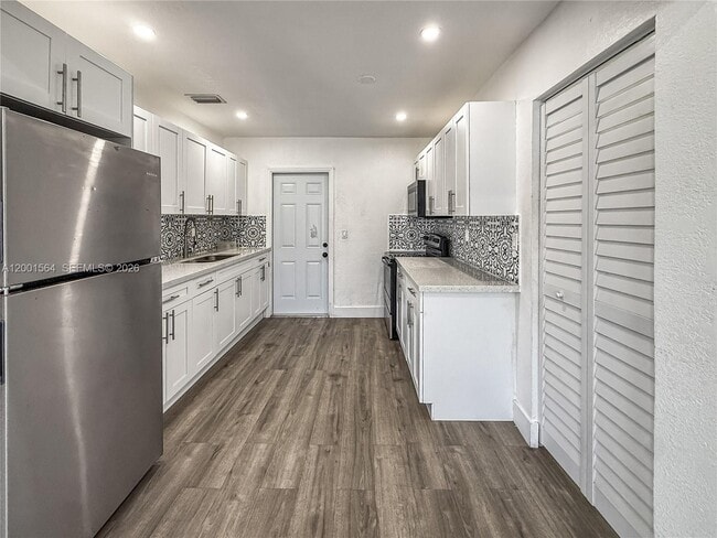 Foto del edificio - 2620 NW 18th Terrace