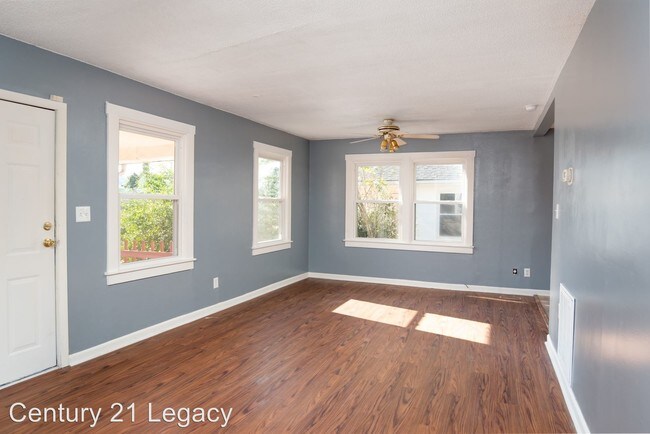 Building Photo - 2 br, 1 bath House - 1218 E Sevier Avenue