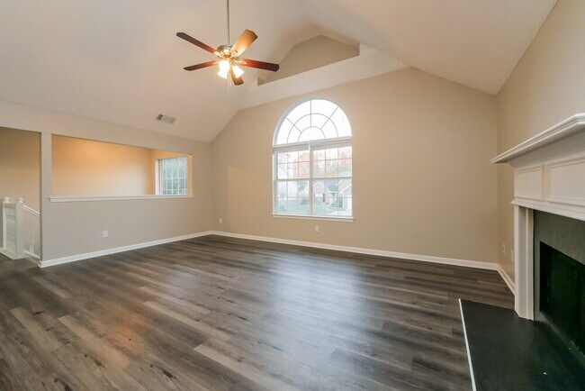 Foto del edificio - 5347 Sapphire Cir