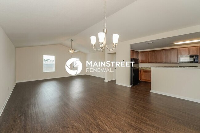 Foto del edificio - 3 Bedroom Pet-Friendly Home in Columbia, TN with Main Street Renewal