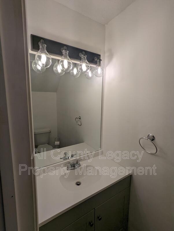 Foto del edificio - 5623 Wells Cir