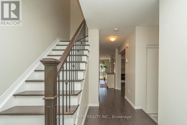 Building Photo - 103 Osnabrook Private