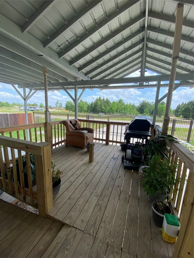 Building Photo - 304 Rd 5242