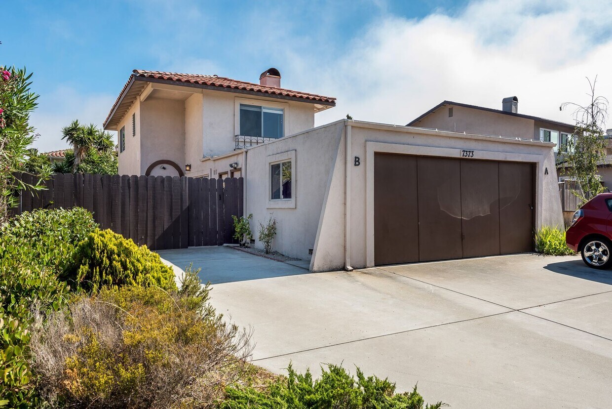 Primary Photo - 7373 Elmhurst Pl