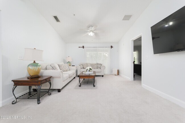 Foto del edificio - 7060 Deer Lodge Cir