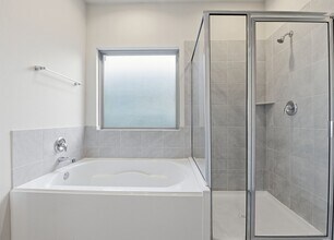 Building Photo - 3647 Telford Ln