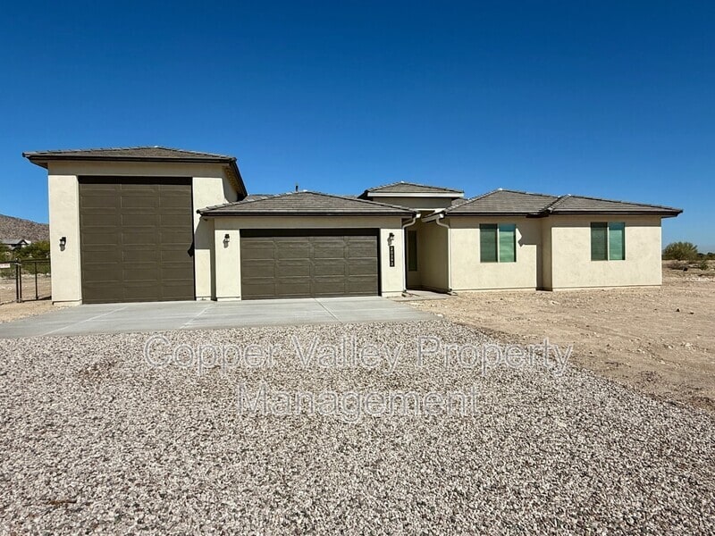 Foto principal - 20288 W Wolf St