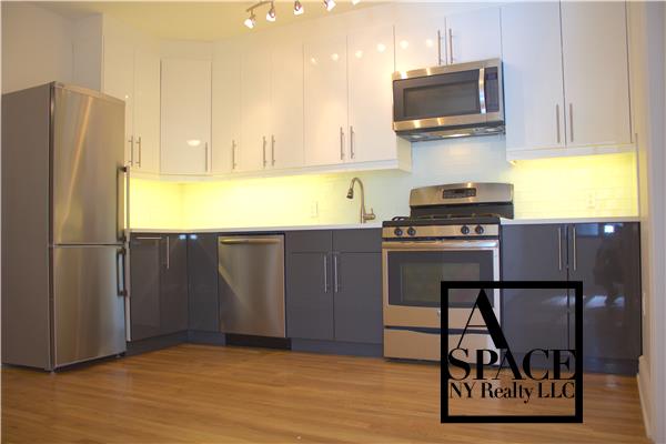 Foto principal - 2620 Jackson Ave