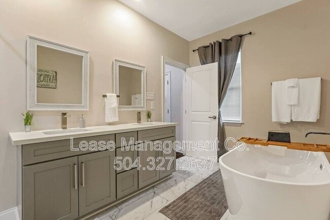 Foto del edificio - 1377 St Bernard Ave