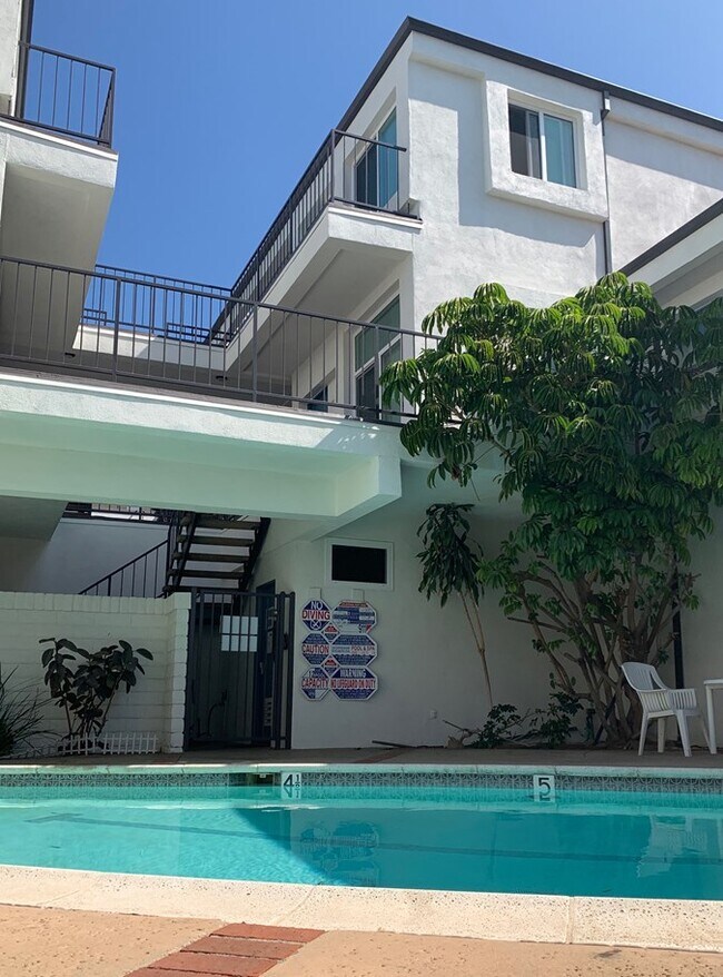 Arriba Apartments Apartments in Hawthorne, CA