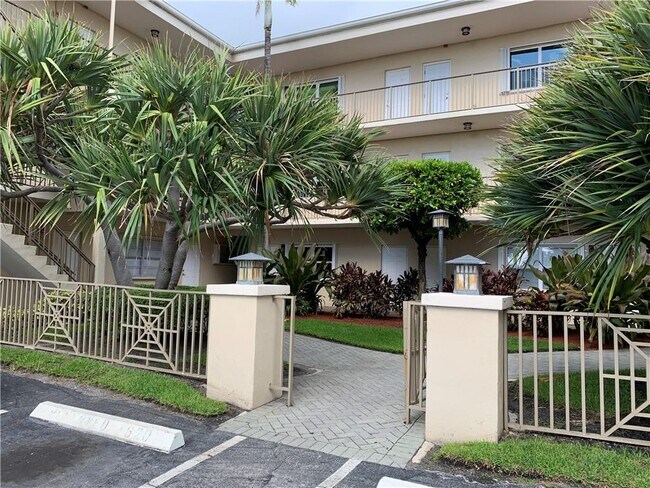 Foto del edificio - 2600 S Ocean Dr