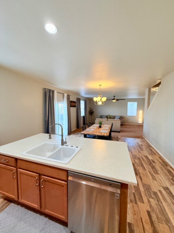 Foto del edificio - 3634 Daylily St