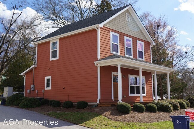 Foto del edificio - 3 br, 3 bath House - 136 Herman Street, Un...